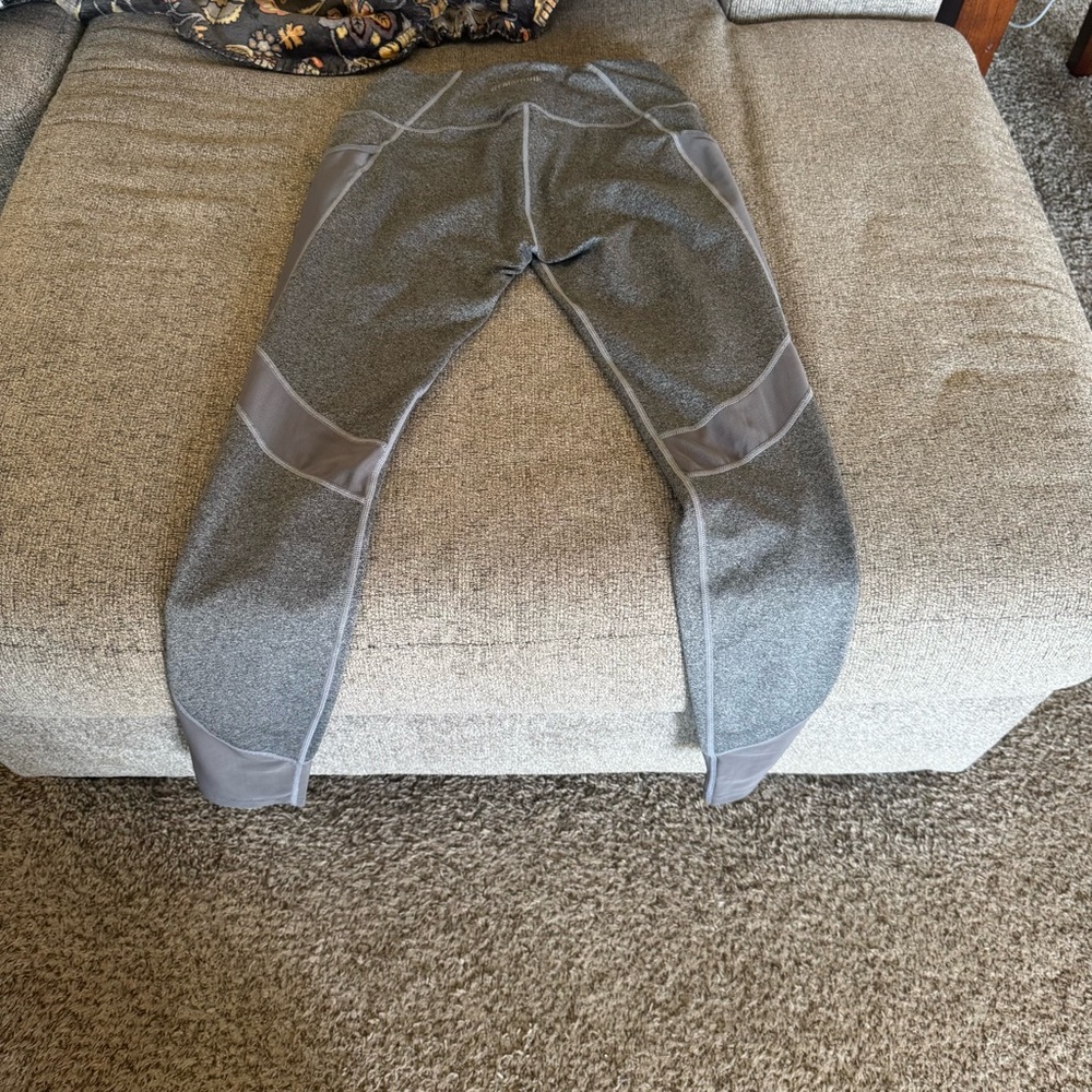 Gymshark Heather Gray Leggings - Picture 7 of 8